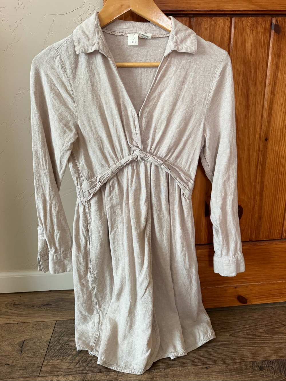 Joie Linen Blend V-Neck Mini Dress in Sand - Size Small - Excellent Condition
